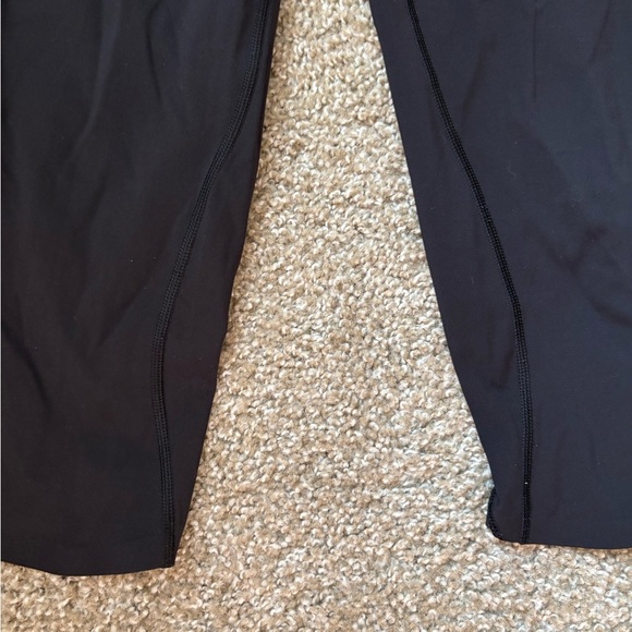 Lululemon 🍋😻Athletica Black Leggings - Picture 3 of 9